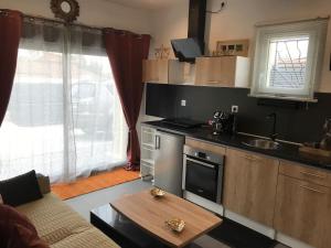 Studio Détente à 10mn de la Gare et Aéroport St Exupéry