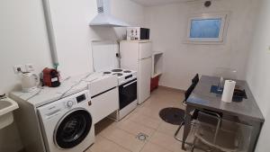 Spacious Apartment in luxurious Villa-Geneva