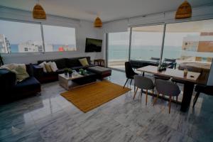 Hubstay - Seaview Pearl Suite Mackenzie by Larnaca Airport