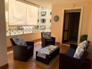 Appartamento con ampia veranda img11