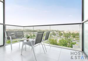 Studio in Jasmine, Damac Hills - Host & Stay