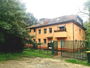 Monteurzimmer am Bahnhof Biesenthal - 2 große Apartments - Biesenthal