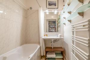 Veeve - Village Vision