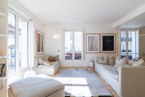 Veeve - Alabaster Bright