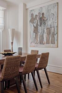 Veeve - La Vie Est Belle