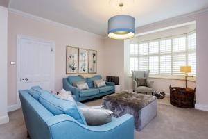 Veeve - Wandsworth Idyll
