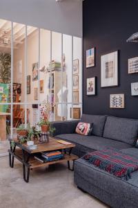 Veeve - Industrial Chic