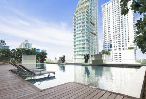 Ivy Thonglor 55