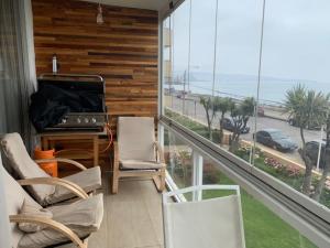 HERMOSO DEPARTAMENTO EN PRIMERA LINEA VIÑA DEL MAR y HERMOSA VISTA AL MAR