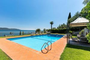 Villa Aurora- Villa esclusiva con piscina e splendida vista lago
