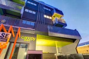 Canopy at 44 Ovingham