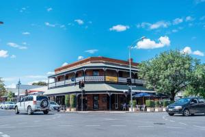 In The Midst on Melbourne