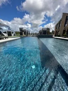 Monu Monci J7 - 斯文托伊