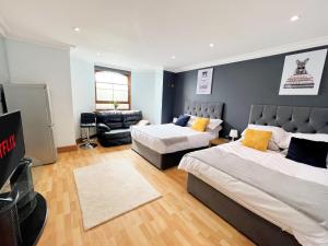 Erin Court Mansions - Suite 01