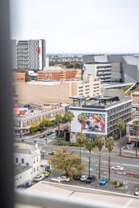 Onyx on North Tce CBD Penthouse Pool Parking
