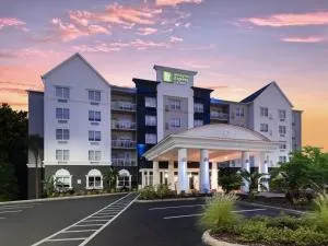 Holiday Inn Express & Suites Lakeland North I-4 by IHG - ليكلاند