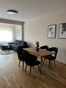 Apartment33