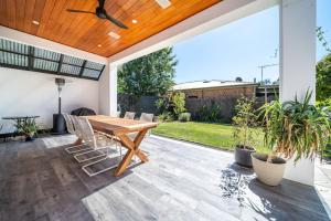 Vogue on Victoria Forestville