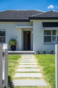 Seaside on Swan Laneway Retreat
