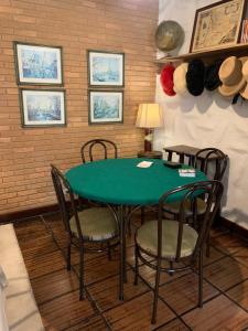 Casa Campos do Jordão, bairro Capivari, Wi-Fi, churrasqueira e forno de pizza, totalmente equipada