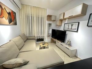 DeLux Apartment (by Mishel)