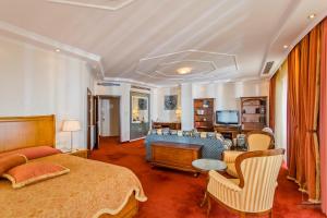 Luxury Suite with Sea View room in Grand Hotel Pomorie
