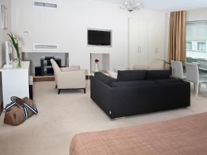 Arlington House Apartments