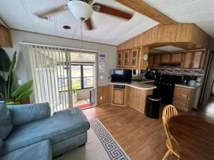 15 min to Disney World, Self-check-in, Full Kitchen