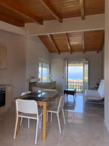 Endless Seaview Apartment A