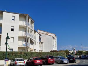 Appartements Duplex 3 pieces a deux pas de la plage avec parking - 4 pers - FR-1-706-16 : photos des chambres