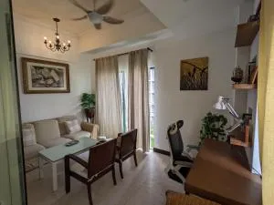 The Peninsula Residence - Kampong Bukit Mati