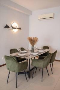 Family Seaview Suite with 3 Rooms by The Only Bnb