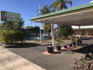 Golden West Motor Inn