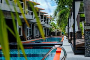 See Through Resort Haad Yao