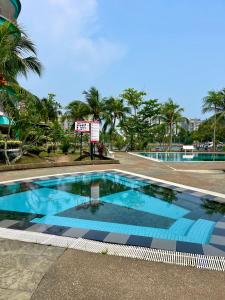 SEA LA VIE HONEY @ NAUTICA RESORT