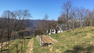 Vilijev Raj, a property with cottage in the countryside