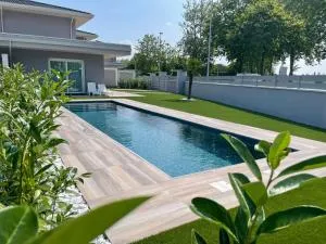 Polinesia 5 - 利多尔德纳西奥尼