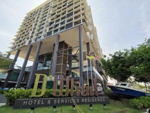 PD D’Wharf Seaview & Sunset Suite (Up to 3 Pax)