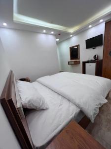 Petra Family Hotel