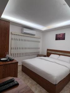 Petra Family Hotel