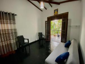 Home Stay Polhena