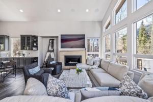 4223 Spruce Way Duplex