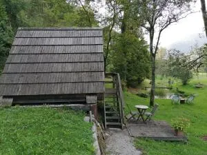 Glamping Zlata ribica - Dolenja Trebuša