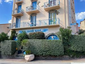 Appartements La grande bleue : photos des chambres
