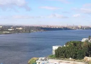 Nile Pyramidal View Apartment - Tamuk