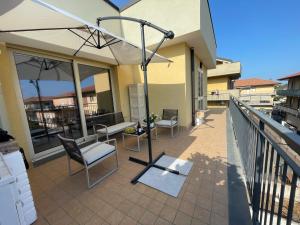 Maison de Cheeramie - Tourist Apartments Tra Mare e Etna