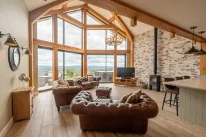 Valley View Luxury Lodges Gamekeepers 4 Bedroomed - 朗里奇