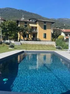 Casa Gialla - Gera Lario