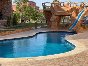 فيلا للايجار اليومى اوالشهرى فى الريف الاوربي- طريق مصر اسكندرية الصحراوى- قريبة من مطار سفنكس -بجوار هايبر وان الصحراوى