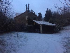 Villas GRANDE MAISON FAMILIALE EN PIERRES SUD ARDECHE : photos des chambres